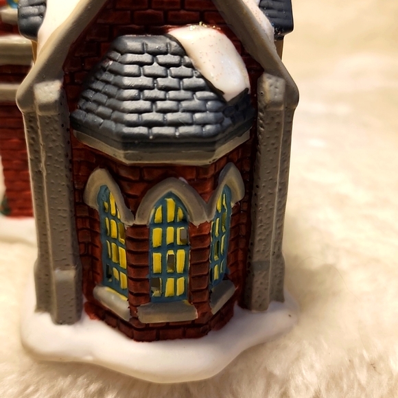 ヴィレッジハウス　教会　チャペル　ヴィンテージ Vintage Village Church